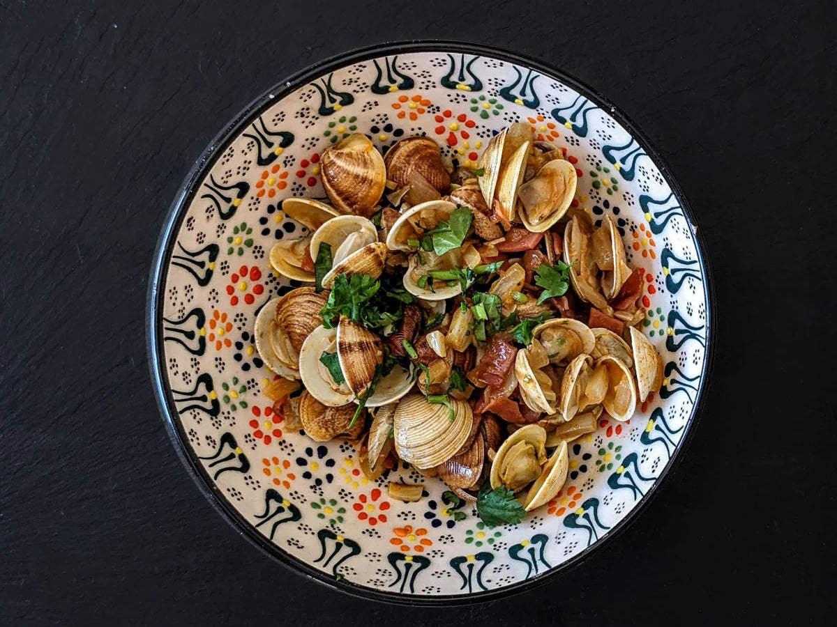 ALMEJAS CON FINO Y JAMÓN