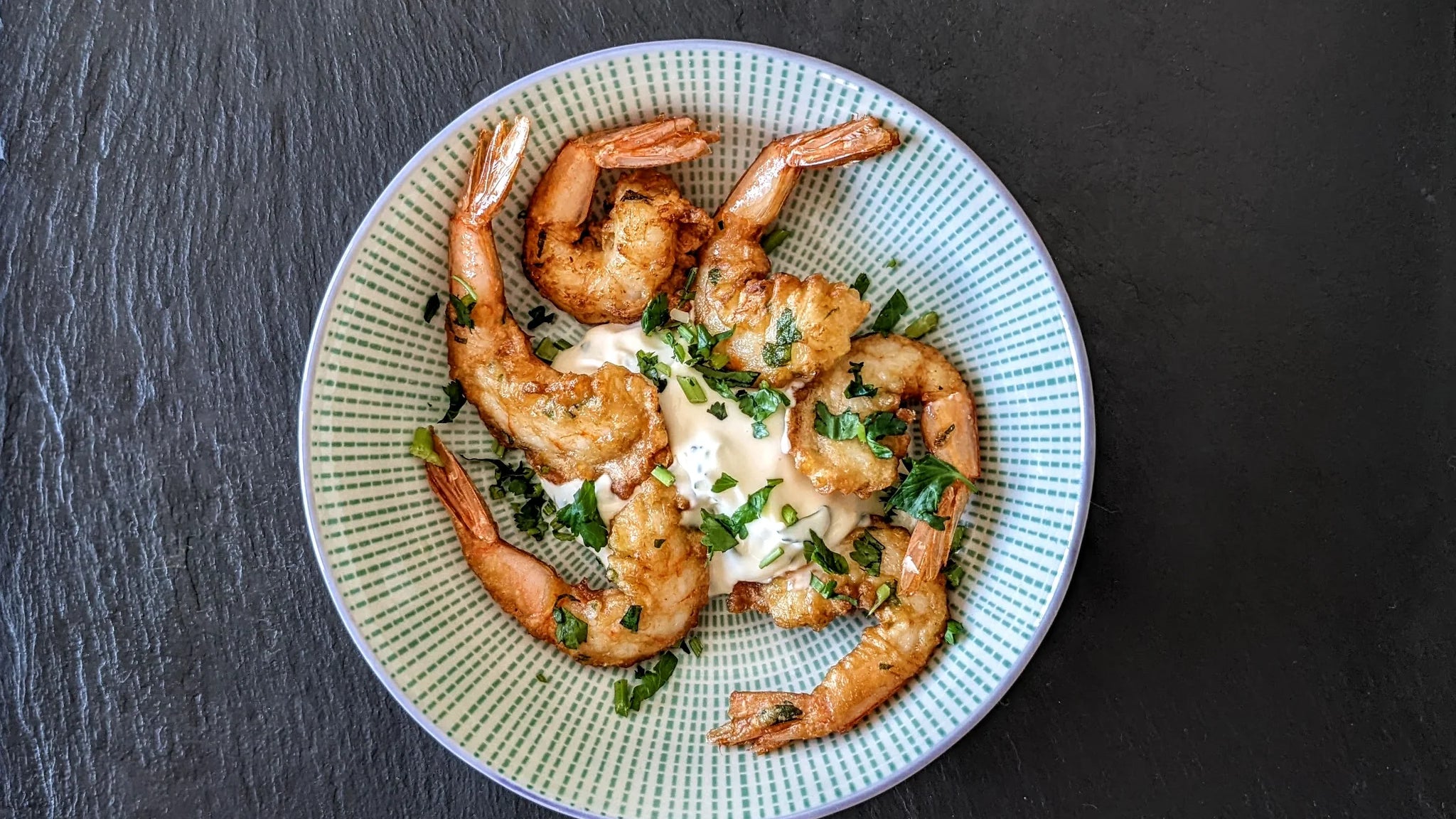 Gambas a la Gabardina con Alioli