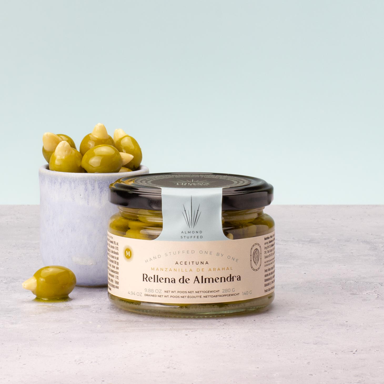 Almond stuffed green Manzanilla Olives (280cc)